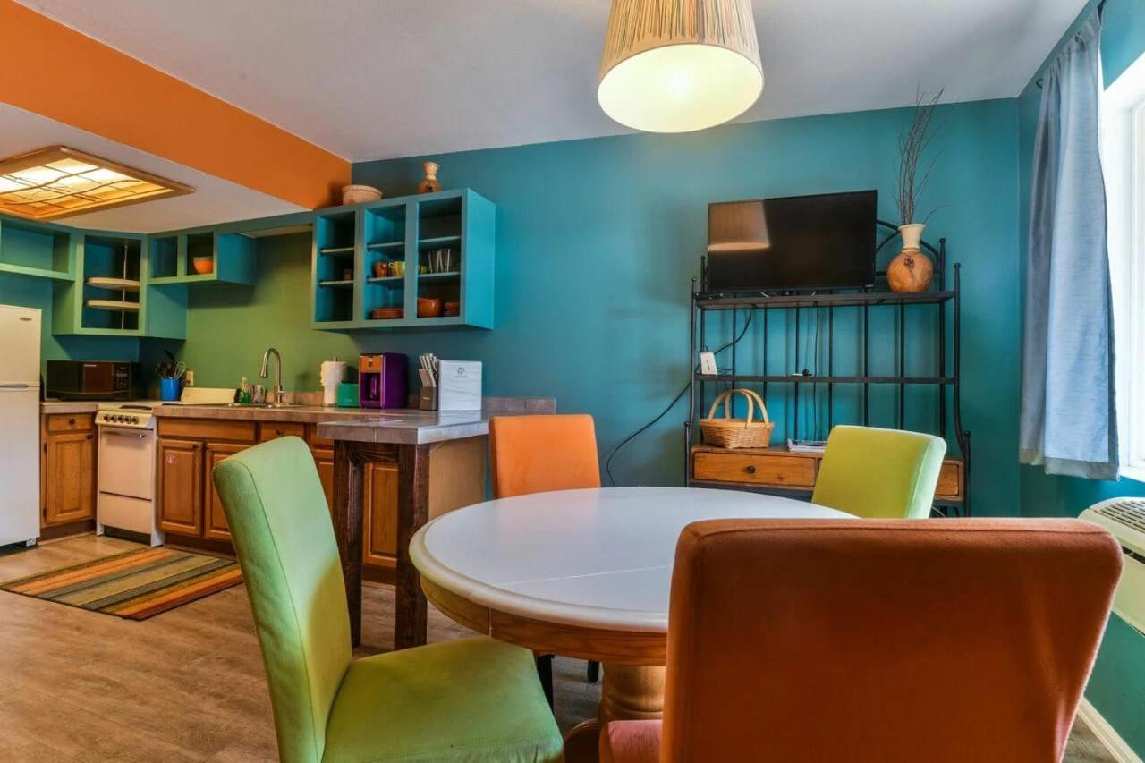 Charming 2 Bedroom Near Downtown - Rose Tree 1 모아브 외부 사진