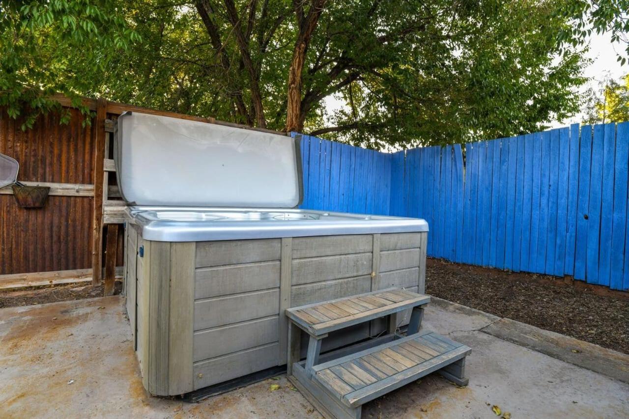 Charming 2 Bedroom Near Downtown - Rose Tree 1 모아브 외부 사진