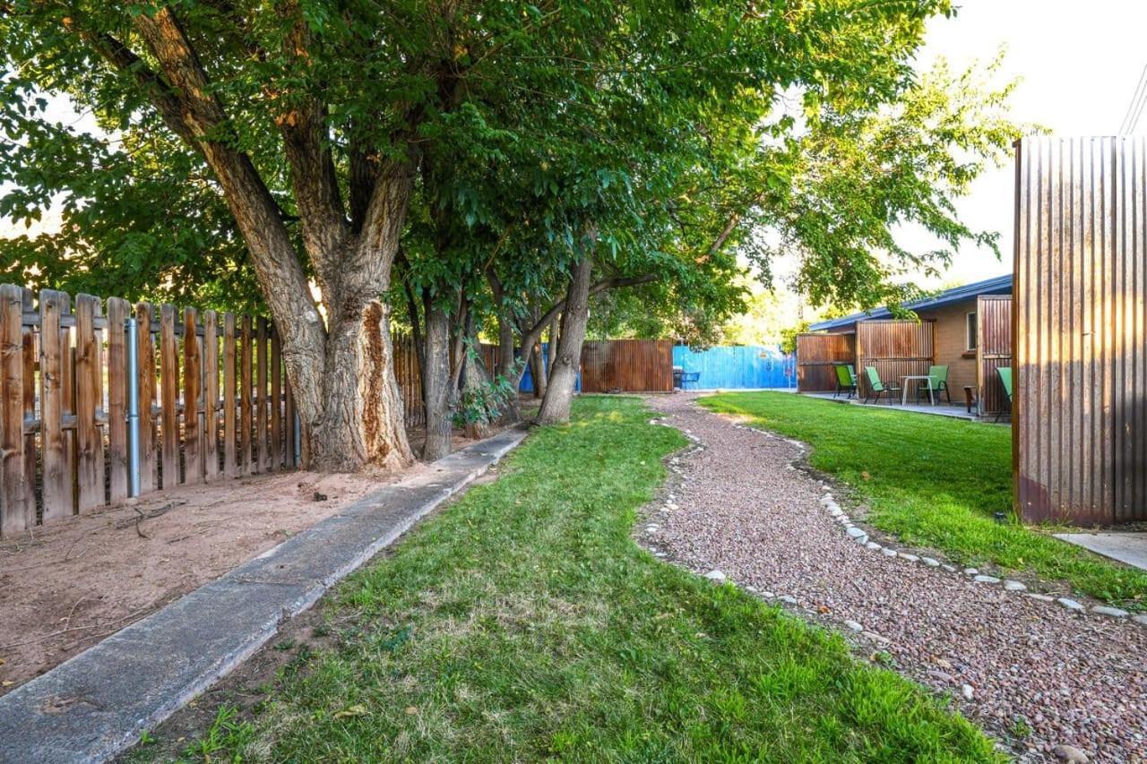 Charming 2 Bedroom Near Downtown - Rose Tree 1 모아브 외부 사진
